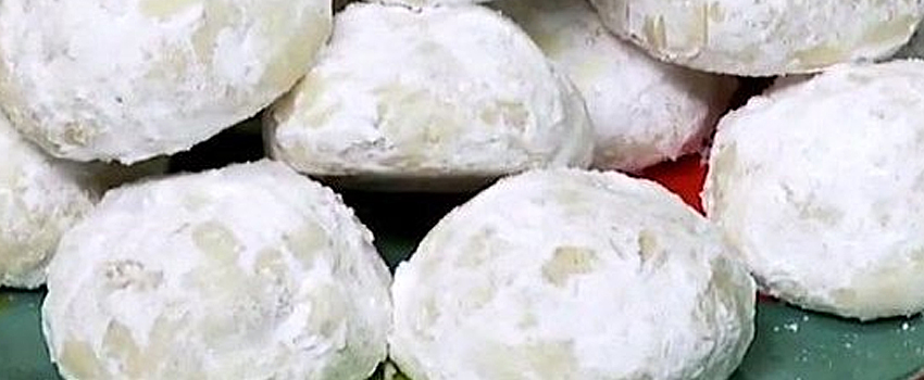 Italian wedding cookies